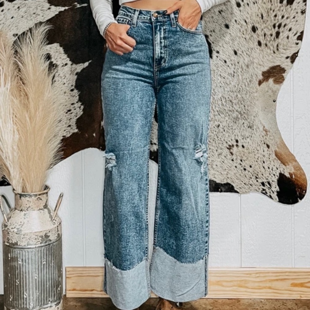 Wide leg jeans